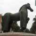 Il Cavallo con gualdrappa di corso Vittorio Emanuele II, realizzato intorno al 1985 dall'artista abruzzese Mario Ceroli, ma giunto a Bari solo nel 2003